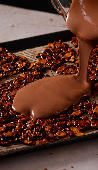Almendras bañadas en chocolate de leche sin azúcar